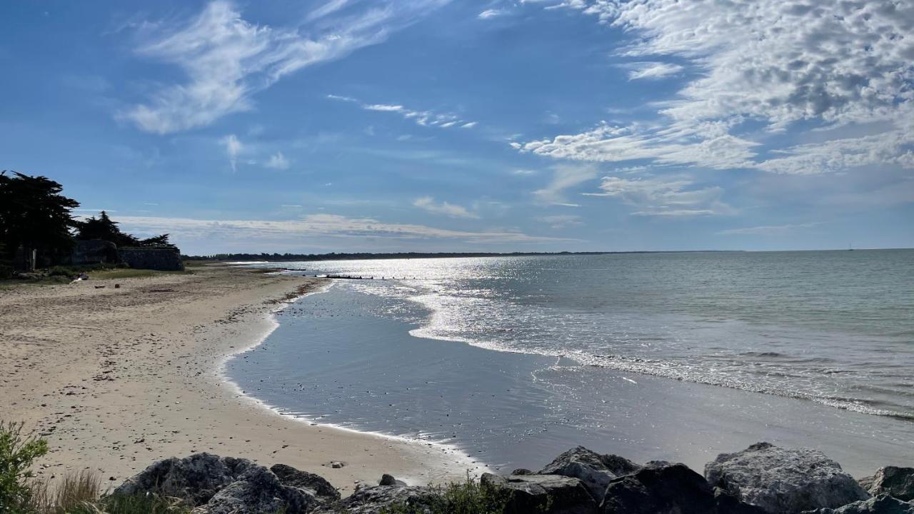 Maison Sur La Plage Avec Vue Mer Panoramique Le Martray Luaran gambar